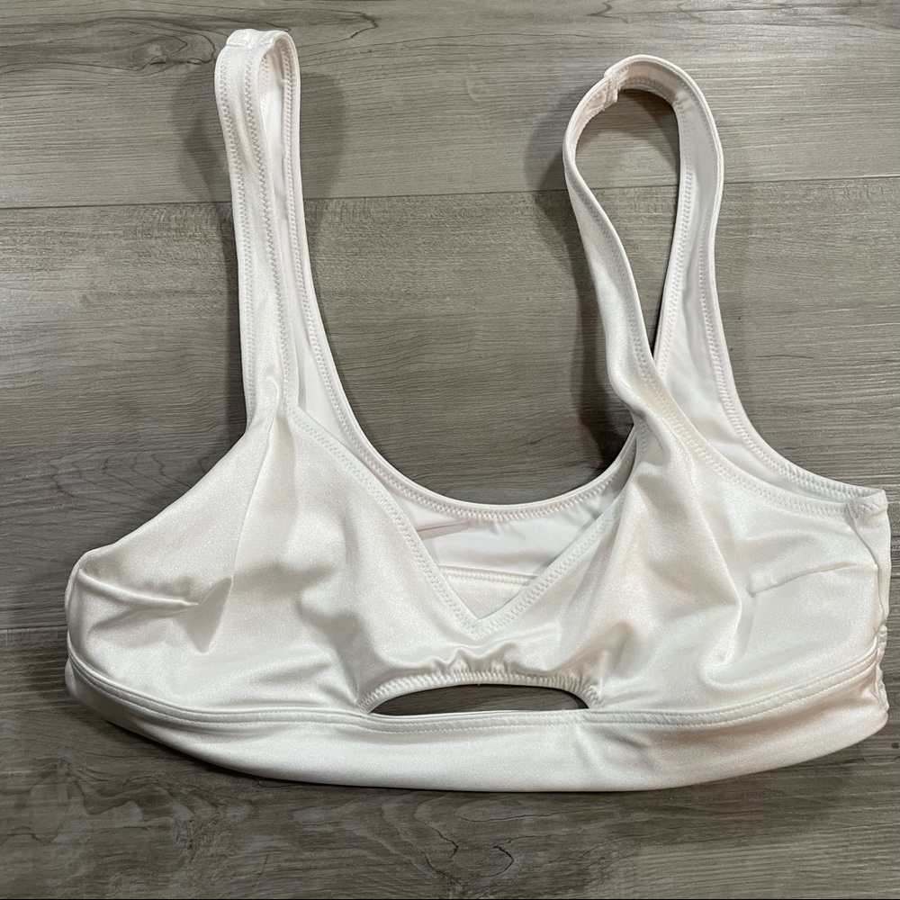 Victoria’s Secret Swim top M